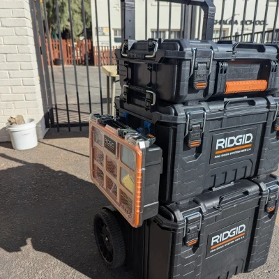 Treo Hộp Đồ Nghề Ridgid Pro Gear Bên Hông Tủ