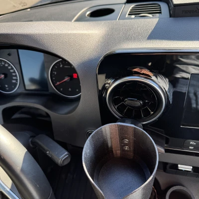 Giá Đỡ Ly Mở Rộng Cho Xe Mercedes Sprinter (Đời Mới)