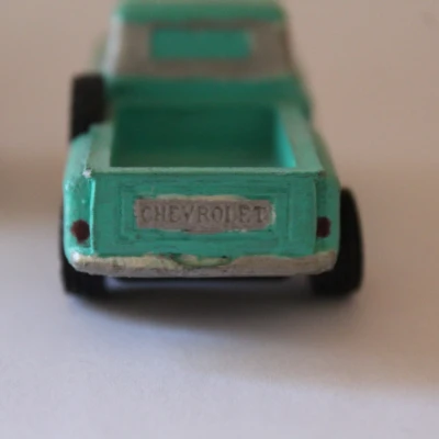 Chevrolet Apache 1957 Tỉ Lệ 1/64