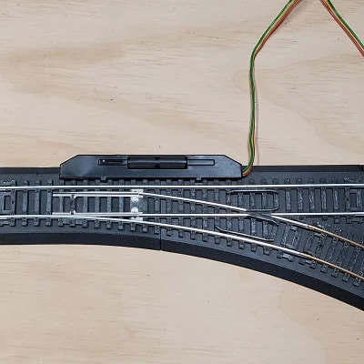 Adapter Ray Cua HO: Từ Truyền Thống Sang EZ Track