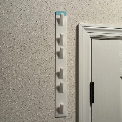 Móc Treo Nón hoặc Sào Treo Quần Áo Mở Rộng Có Móc Treo Tường