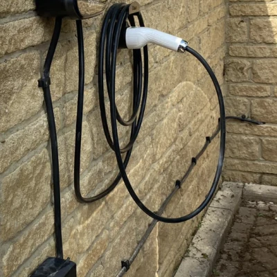 Bộ chuyển đổi góc 90º cho bộ giữ sạc Type 2 EV (Ohme Pro)