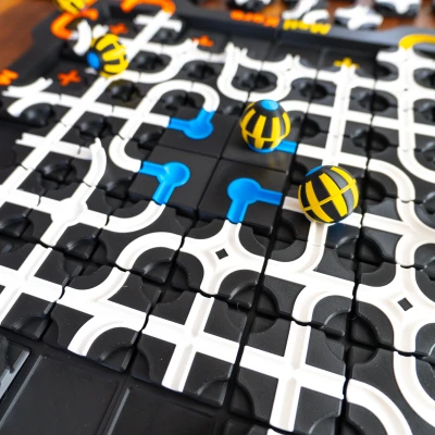 MetiKoro – Trò Chơi Cờ Chiến Thuật In 3D Cho 2-4 Người