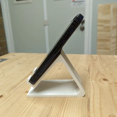 Đế Đựng Điện Thoại Đơn Giản