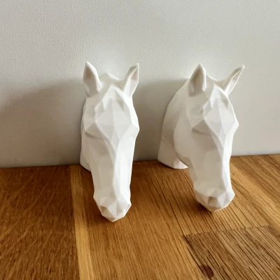 Móc Treo Đồ Hình Đầu Ngựa Low Poly
