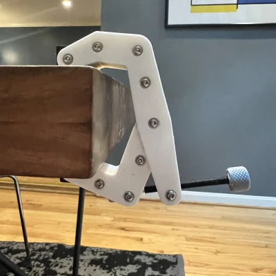 Kẹp Hàm Chống Xoắn (Twist Resistant Jaw Clamp)