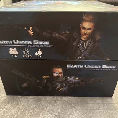 Insert 2 hộp cho Earth Under Siege + World Killer