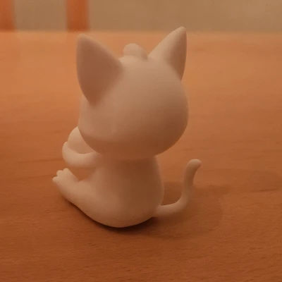 Mèo Valentine ôm trái tim