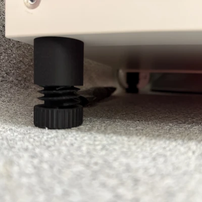 Chân bàn tăng chỉnh đơn giản