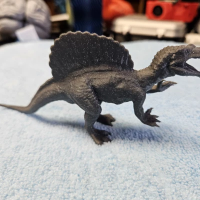 Spinosaurus (3D scan đồ chơi bằng Revopoint Miraco)