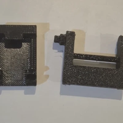 Thay thế bản lề (Hinge replacement)