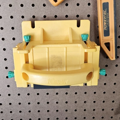 Giá treo pegboard cho Microjig GRR-Ripper