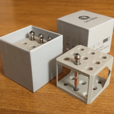 Insert hộp nozzle Qidi Q2: khay chứa 9 nozzle, không cần supports