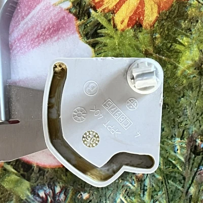 Sửa chữa cánh gió thông gió Peugeot 307 SW