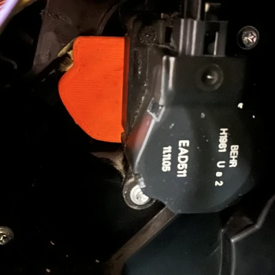 Sửa chữa cánh gió thông gió Peugeot 307 SW