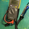 Kệ để đồng hồ Fluke 101 (bản cập nhật) có ngàm giữ que đo - Thumbnail 1