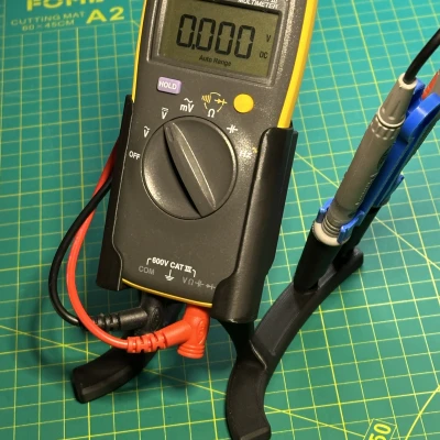 Kệ để đồng hồ Fluke 101 (bản cập nhật) có ngàm giữ que đo