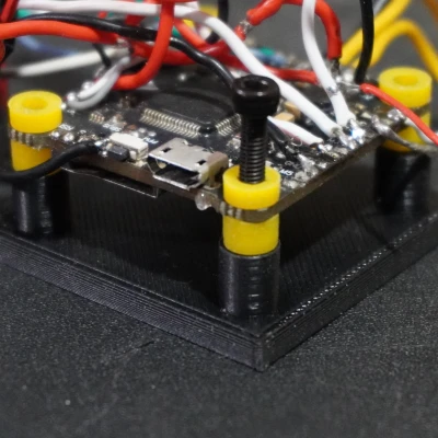 Đế gắn Flight Controller cho FPV Wing chuẩn 35.5×30.5 mm