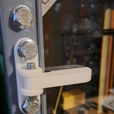 Bản lề cho cửa enclosure máy in 3D