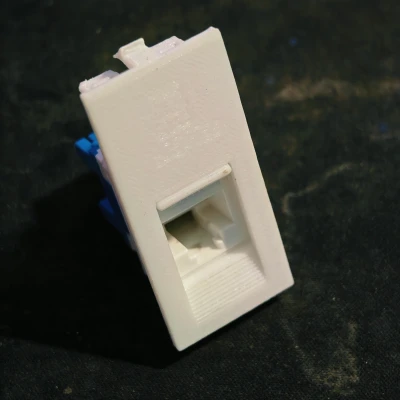 Adapter faceplate in 3D cho RJ45 keystone jack chuẩn, hợp Anchor Roma Plus
