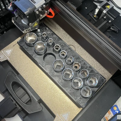 Giá đỡ tuýp Gridfinity 8-22mm tương phản cao (bố cục snaking)