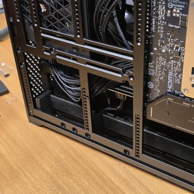 Giá đỡ chống xệ Asus Astral 5090 cho Ncase M2 Grater