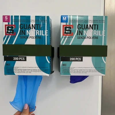 Giá treo tường nhả hộp găng tay lab full size