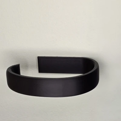 Móc/giá giữ rèm cửa (Curtain hook / holder)