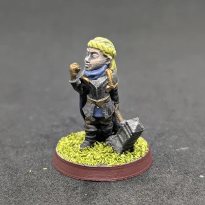 Nữ paladin halfling FDM in không cần support