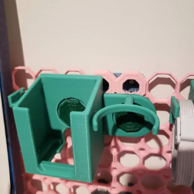 Remix giá treo Wii Remote + Nunchuck cho Multiboard