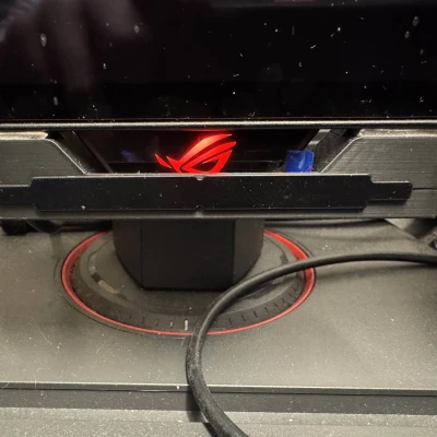 Ngàm gắn giữa Tobii Eye Tracker 5 cho ASUS XG27AQDMG