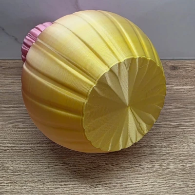 Bình hoa (Flower vase) lượn sóng thanh lịch