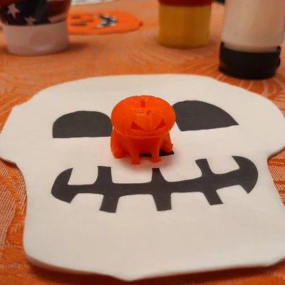 Fred the Frog, nhưng đã sẵn sàng cho Halloween