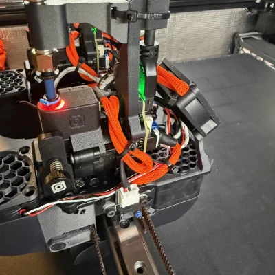 Ngàm gắn quạt Vcore4 Orbitool O2S (Vcore4 Orbitool O2S Fan Mount)