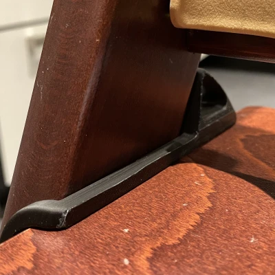 Ngàm gắn dây đai (harness) cho ghế STOKKE Tripp Trapp