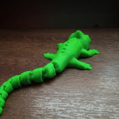 Tắc kè dễ thương – đồ chơi khớp nối (Articulated) – free to sell