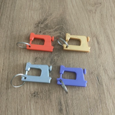 Móc khóa Máy May (Sewing Machine Keychain)