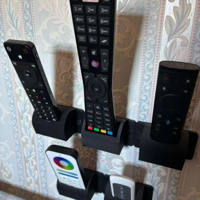 Kệ giữ remote Virgin Tivo Box (Remote Holder)