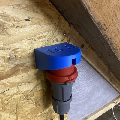 Giá đỡ phích cắm 16A 400V