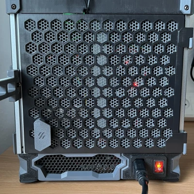 Voron V0 Hinged Rear Panel Hex Mesh – Nắp lưng bản lề nam châm