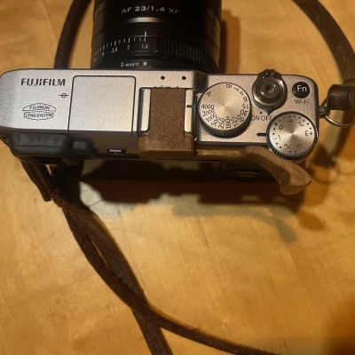 Thumb grip cho Fujifilm X-E2 (gắn hot shoe)