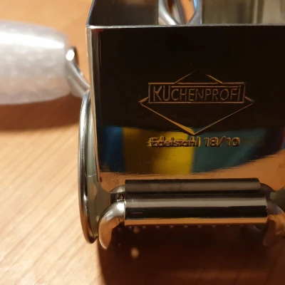 Tay cầm thay thế cho bào phô mai Migros/Küchenprofi