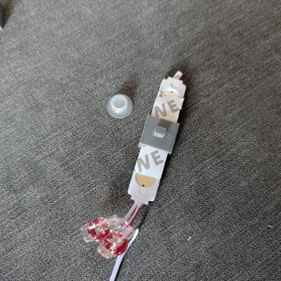 Giá/kẹp gắn LED cho thú bơm hơi trang trí sân (yard inflatable)