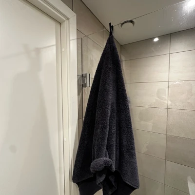 Móc Treo Cửa Kính Phòng Tắm Hiện Đại – Kính 8mm