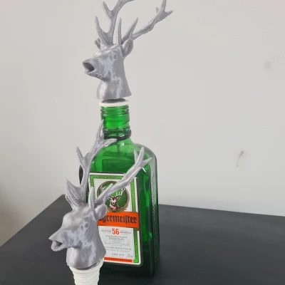 Phễu rót rượu Jagermeister (Jagermeister alcohol funnel)