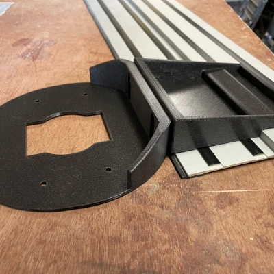 Router Track Sled - Bàn trượt dẫn hướng router theo track saw