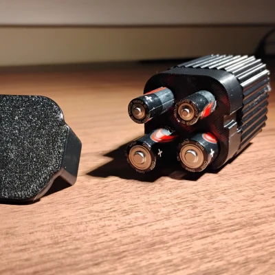 Hộp đựng pin du lịch Quick Lock 2x AA & 2x AAA