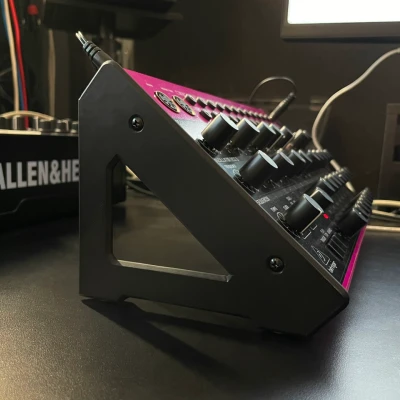 Chân đế để bàn cho BEHRINGER EDGE/SPICE/CRAVE/GRIND (bắt vít)