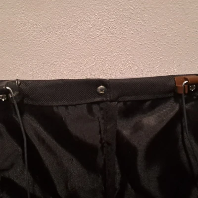 Ngàm kẹp thanh gia cường dây cho giỏ vải