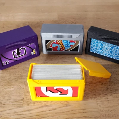 Hộp đựng bài UNO nắp clicky (nắp trượt khóa click)